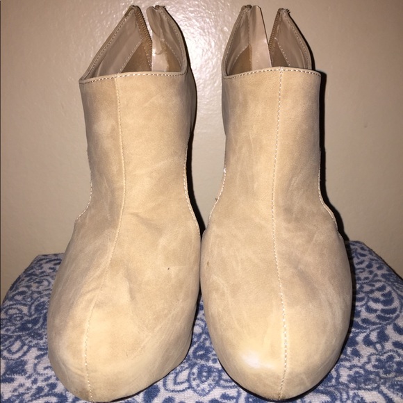 Stiletto Booties - Picture 2 of 4